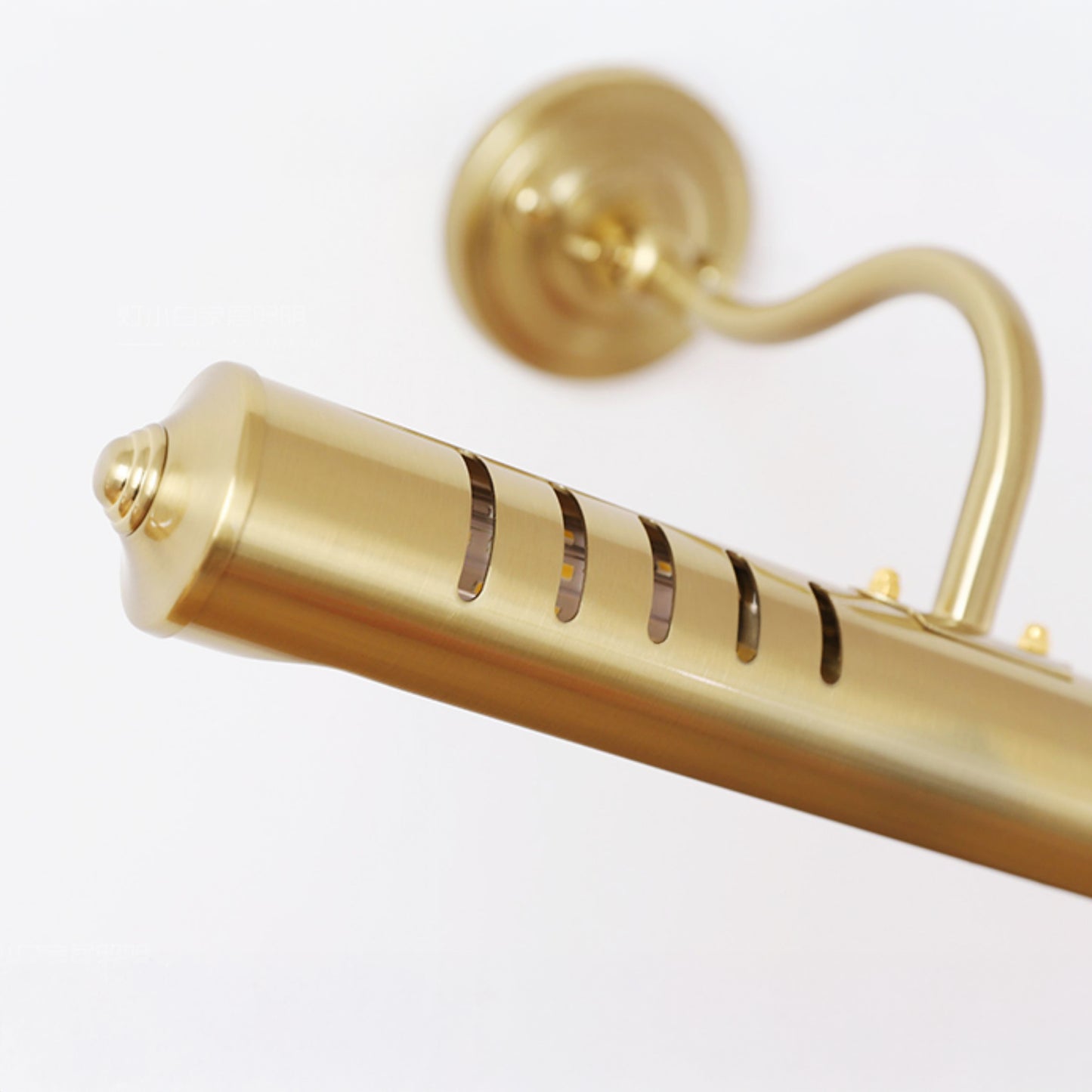 Sterling Retro Classic Wall Light - Vanity Or Artwork Wall Light