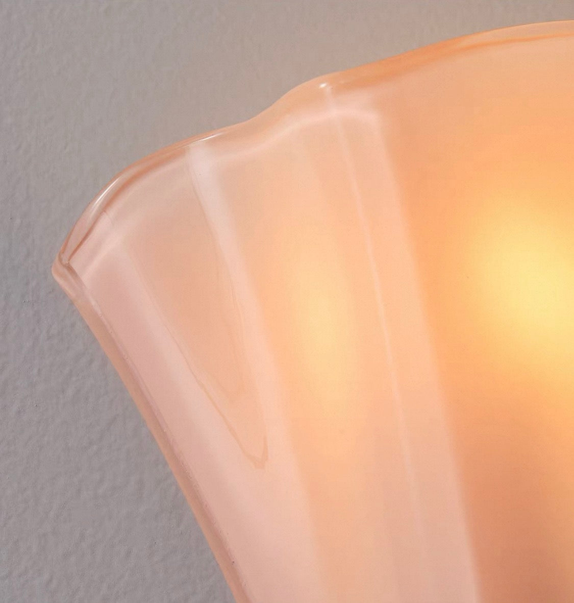 Valentine Glass Shade Classic Wall Light