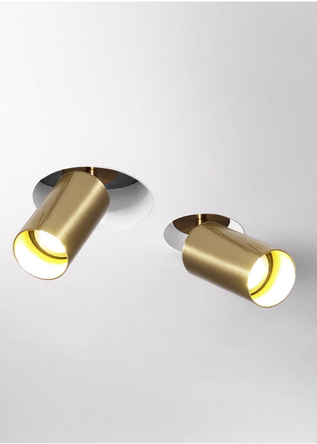 Lux Minimalist Adjustable Rod Spot Light - in Brass