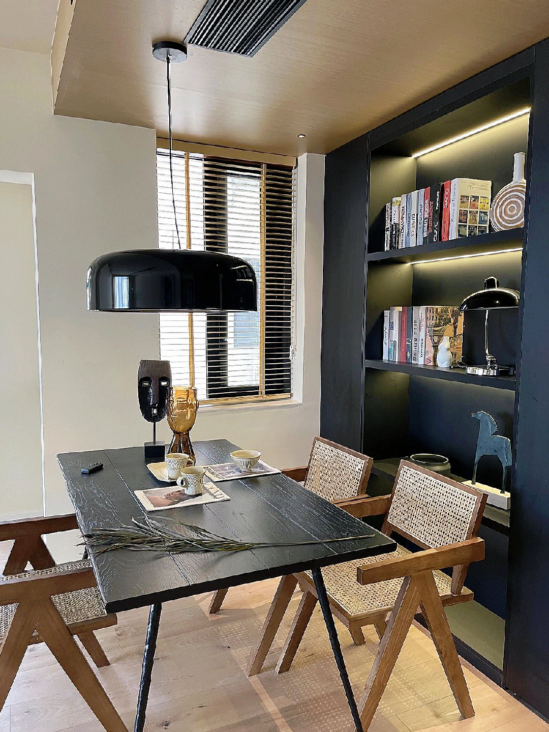 Luno Minimalist Suspension Pendant Light