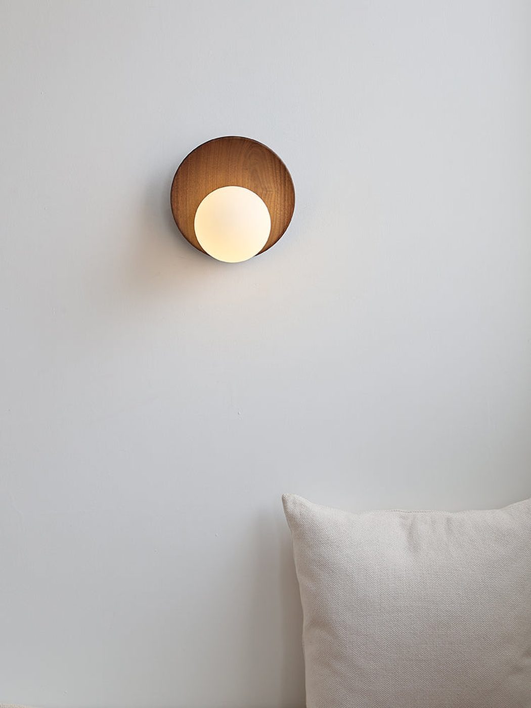 Dekisugi Wooden Plate Japandi Wall Light