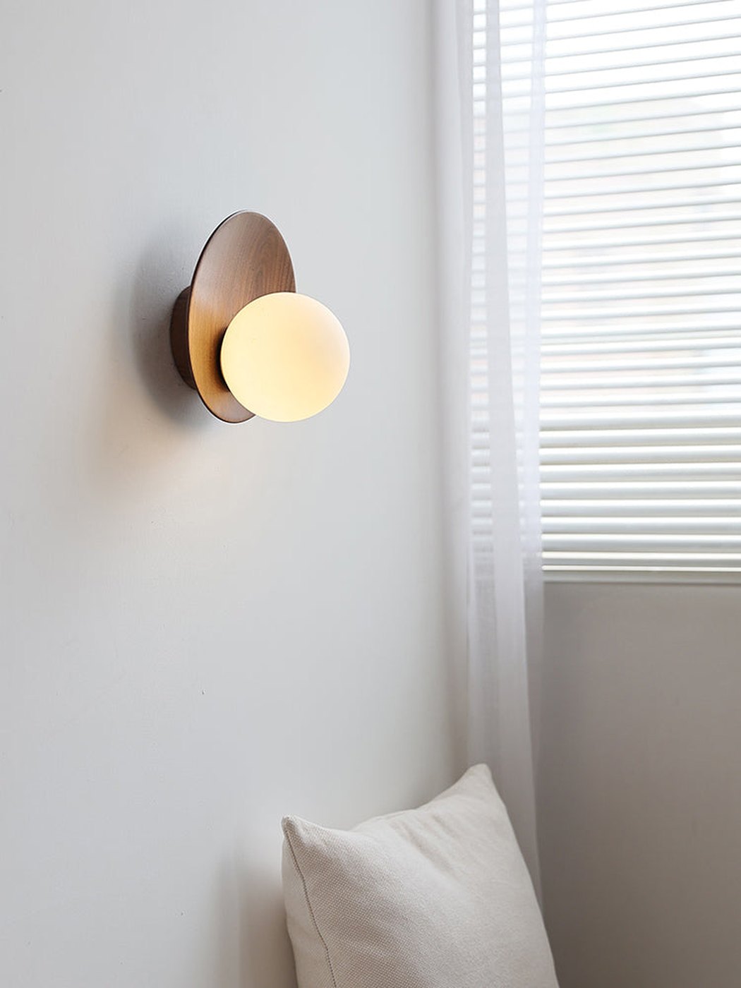 Dekisugi Wooden Plate Japandi Wall Light