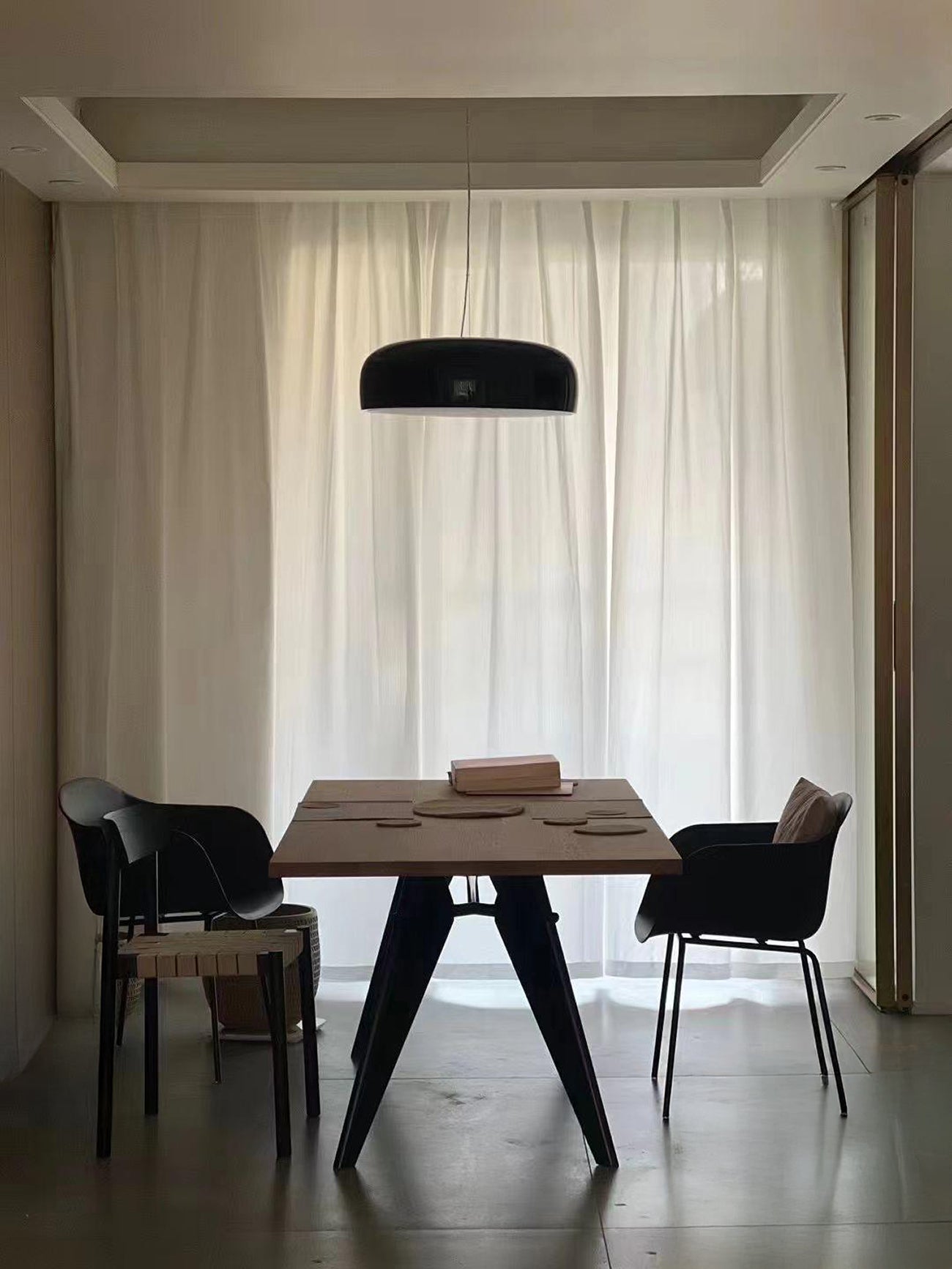 Luno Minimalist Suspension Pendant Light