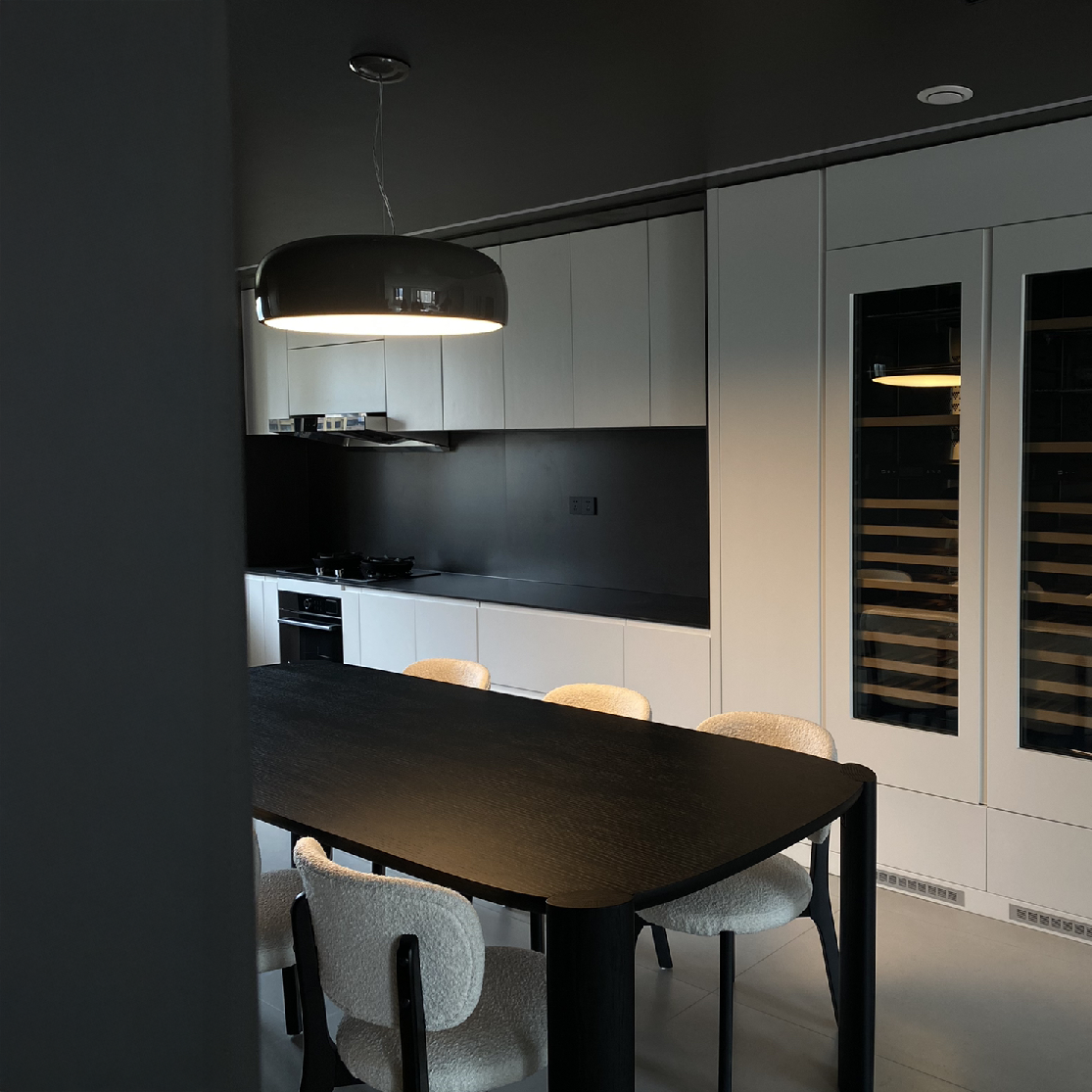 Luno Minimalist Suspension Pendant Light