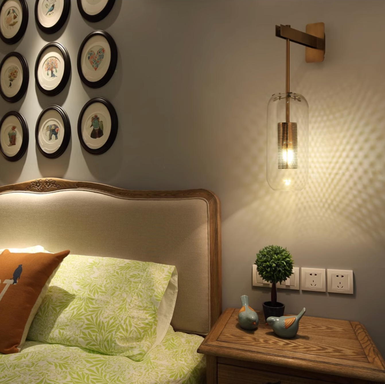 Chiswick Glass Shade Short Arm Wall Light