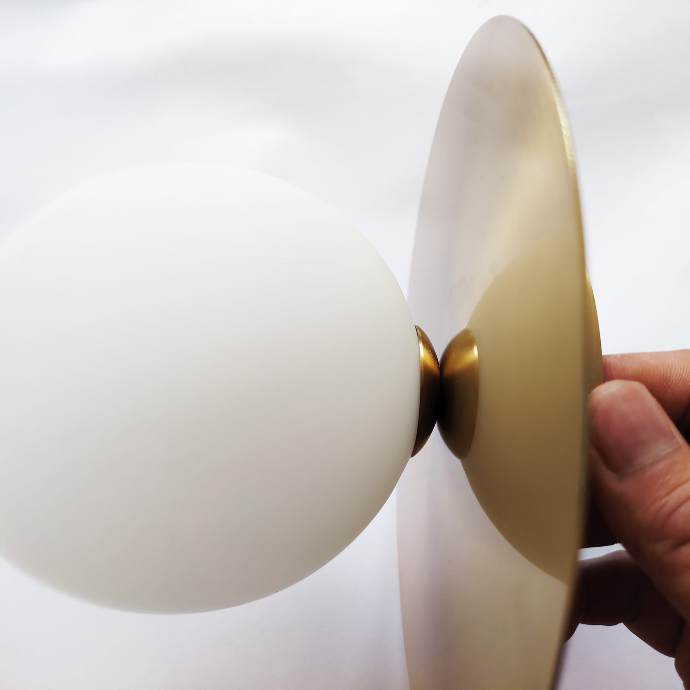 Rund Brass Plate Frosted Glass Mid Century Modern Wall Light / Ceiling Light