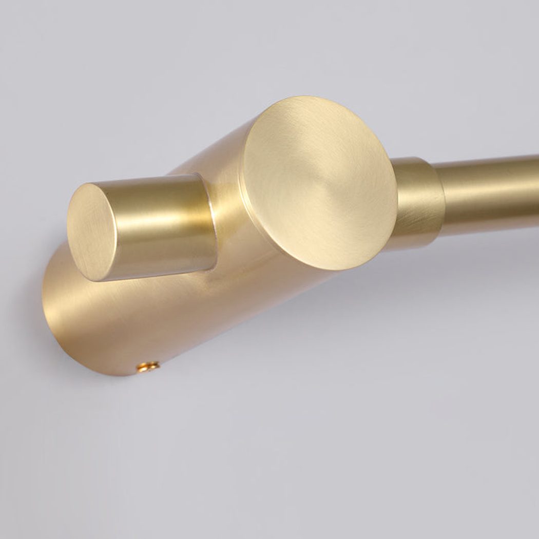 Chester Minimalist Line LED Brass Wall Light