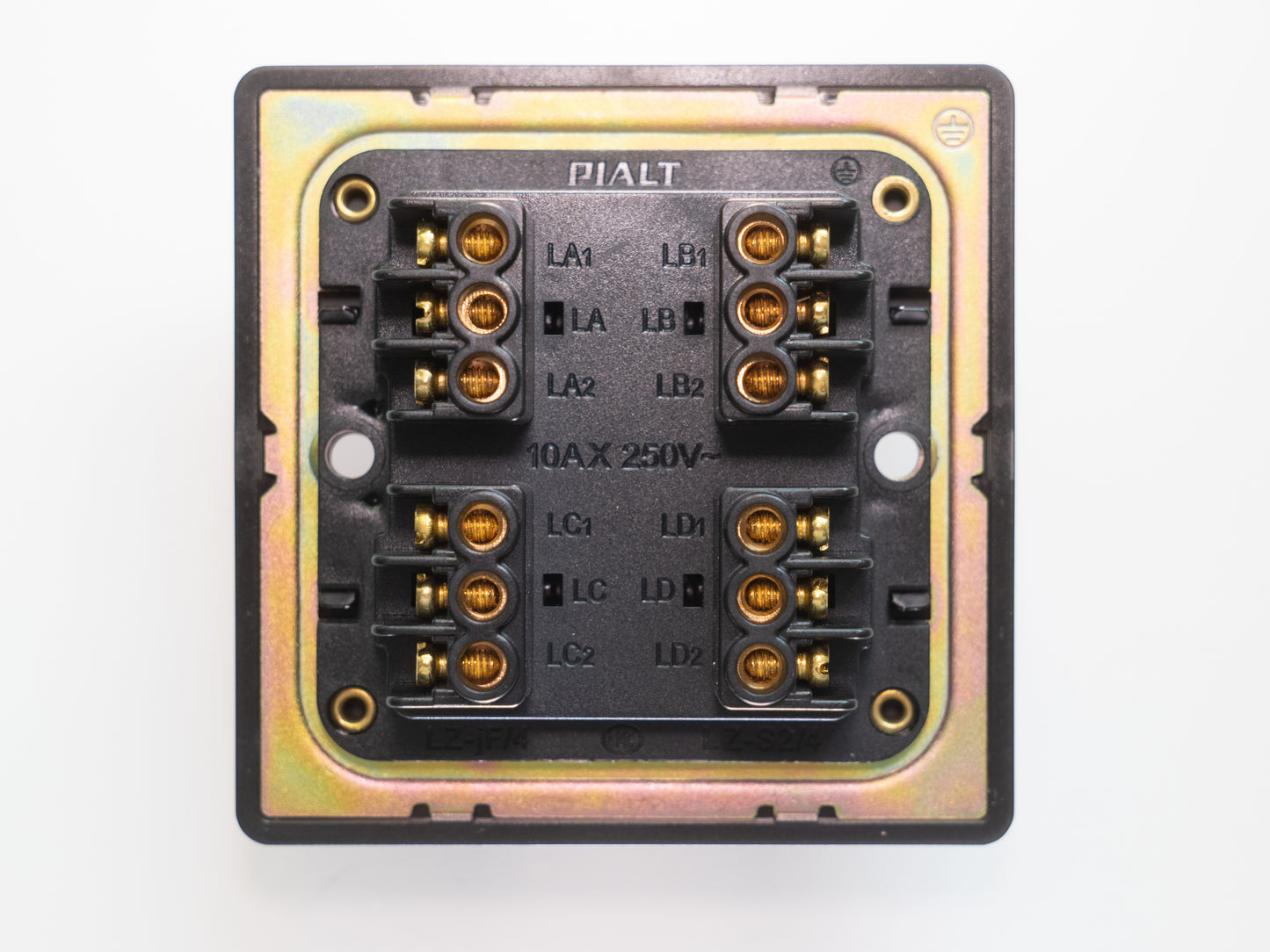 Paddington Knurled 4 gang quad flip light switch - in black and brass