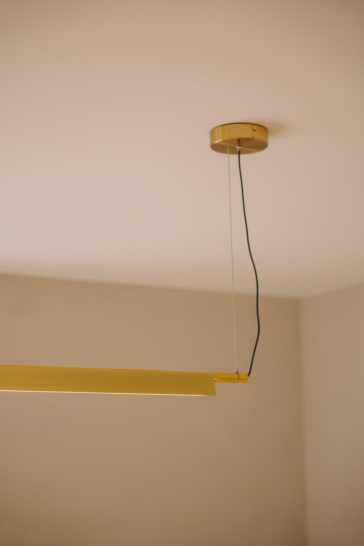 Ando Minimalist Line Brass Kitchen Island Pendant Light