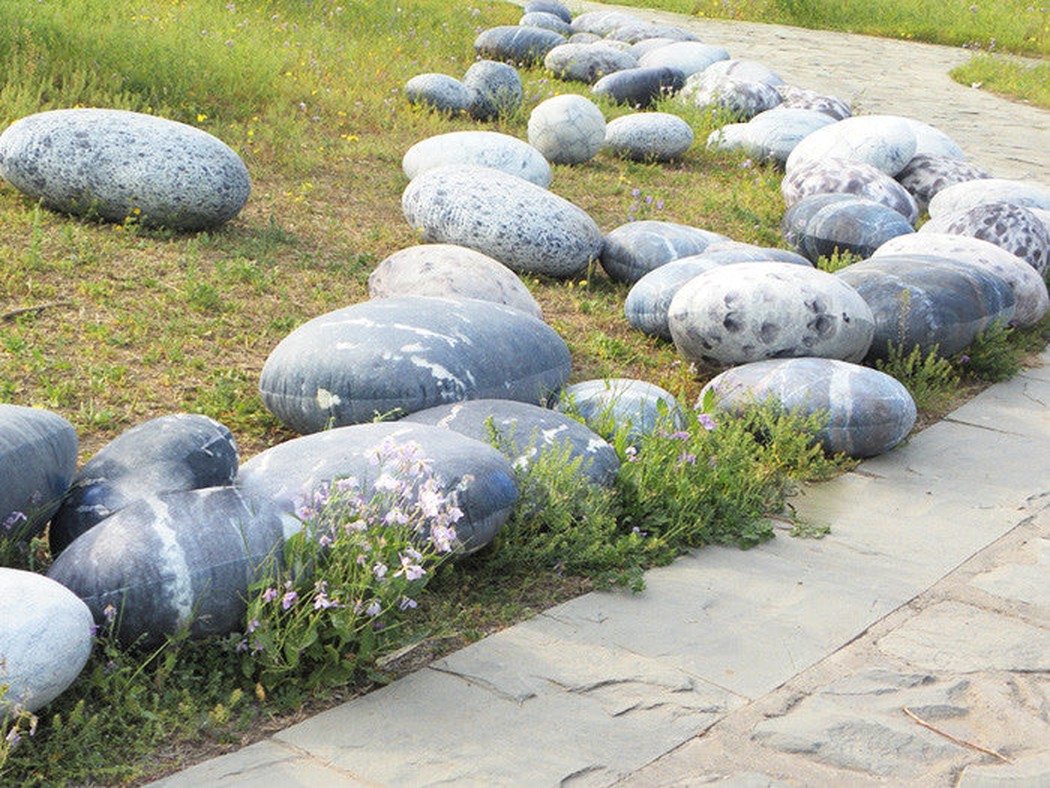 Patterned Pebble Stone Cushion Pillow Cover