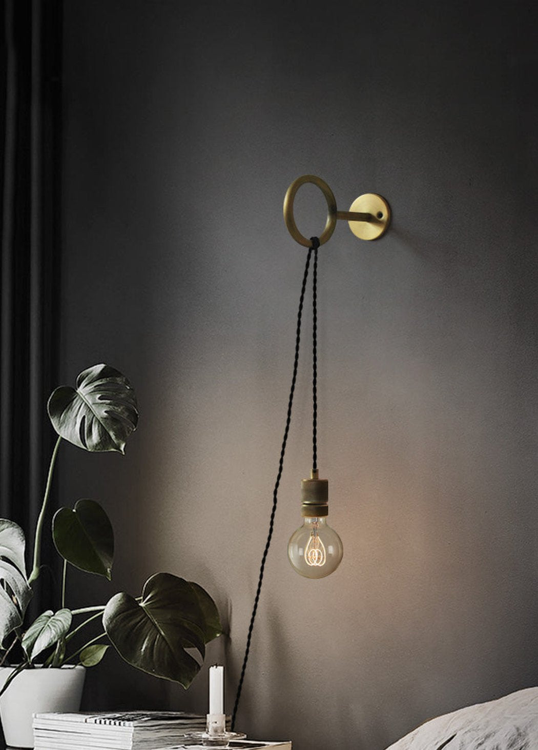 Circus Loop Brass Wall Light With Wall Plug