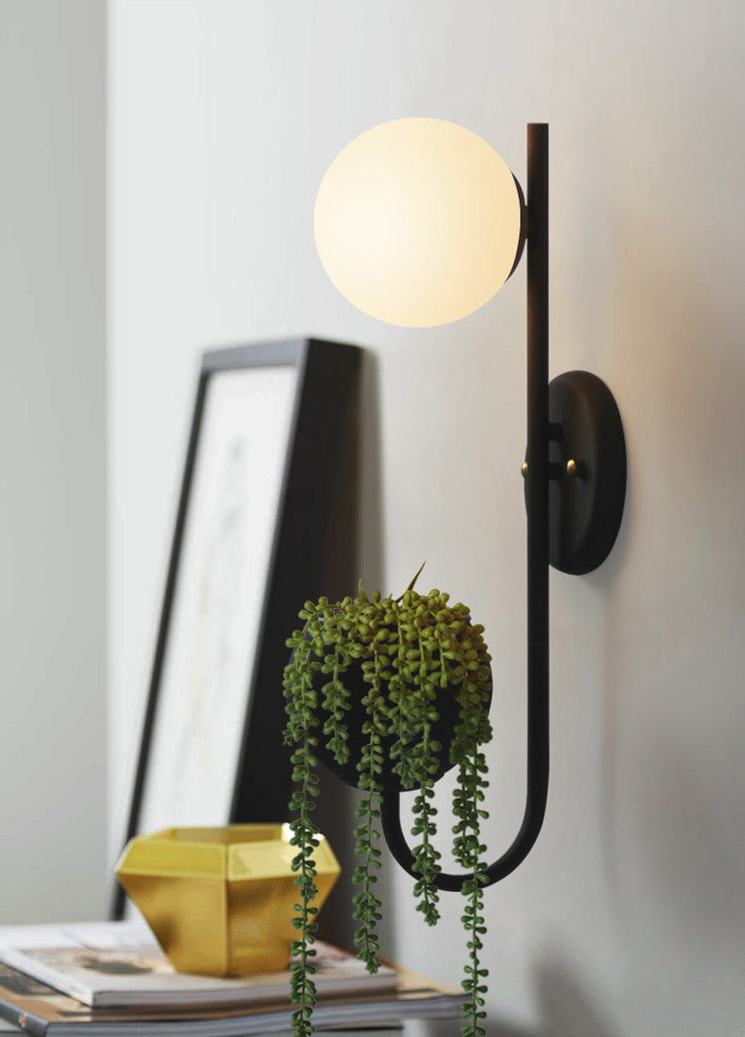 Ritz Single Head Pot Plant Wall Light
