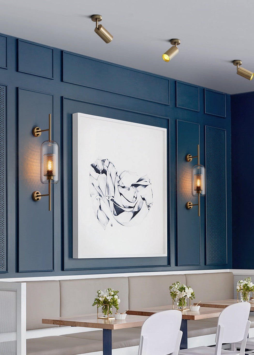 Chiswick Glass Shade Brass Fitting Wall Light