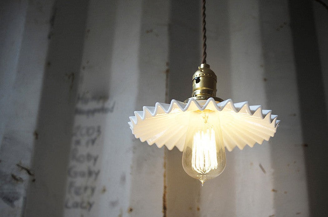 Ceramic Fluted Shade Brass Fitting Pendant Light