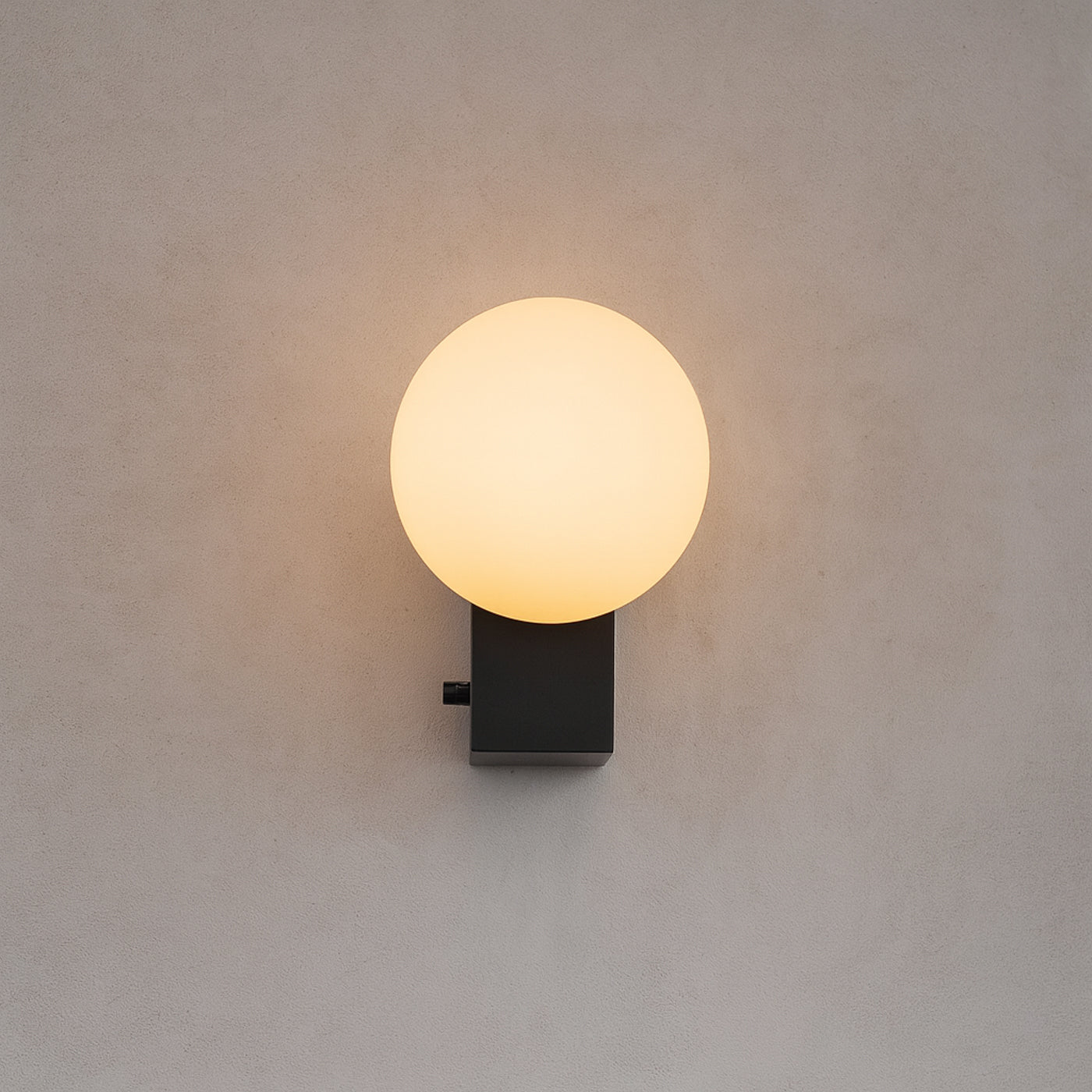 Arlo Bauhaus Minimalist Wall Light