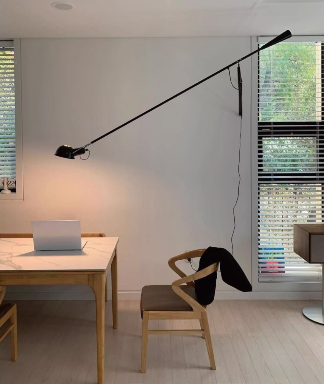 Crescendo Swinging Arm Overhead Wall Light - in Black
