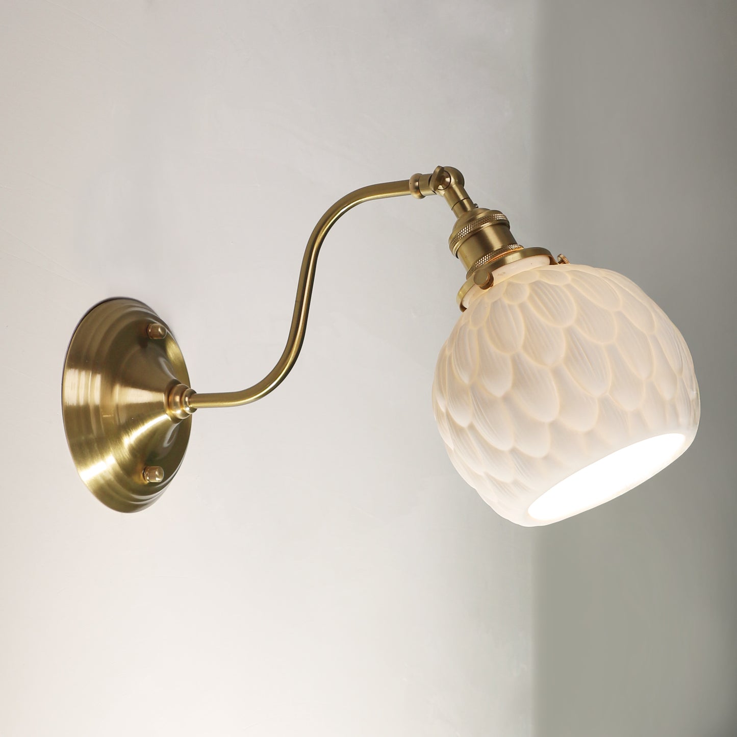 Artichoke Ceramic Porcelain Shade Wall Light