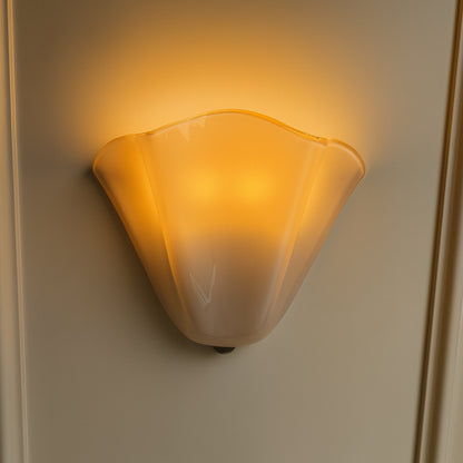 Valentine Glass Shade Classic Wall Light