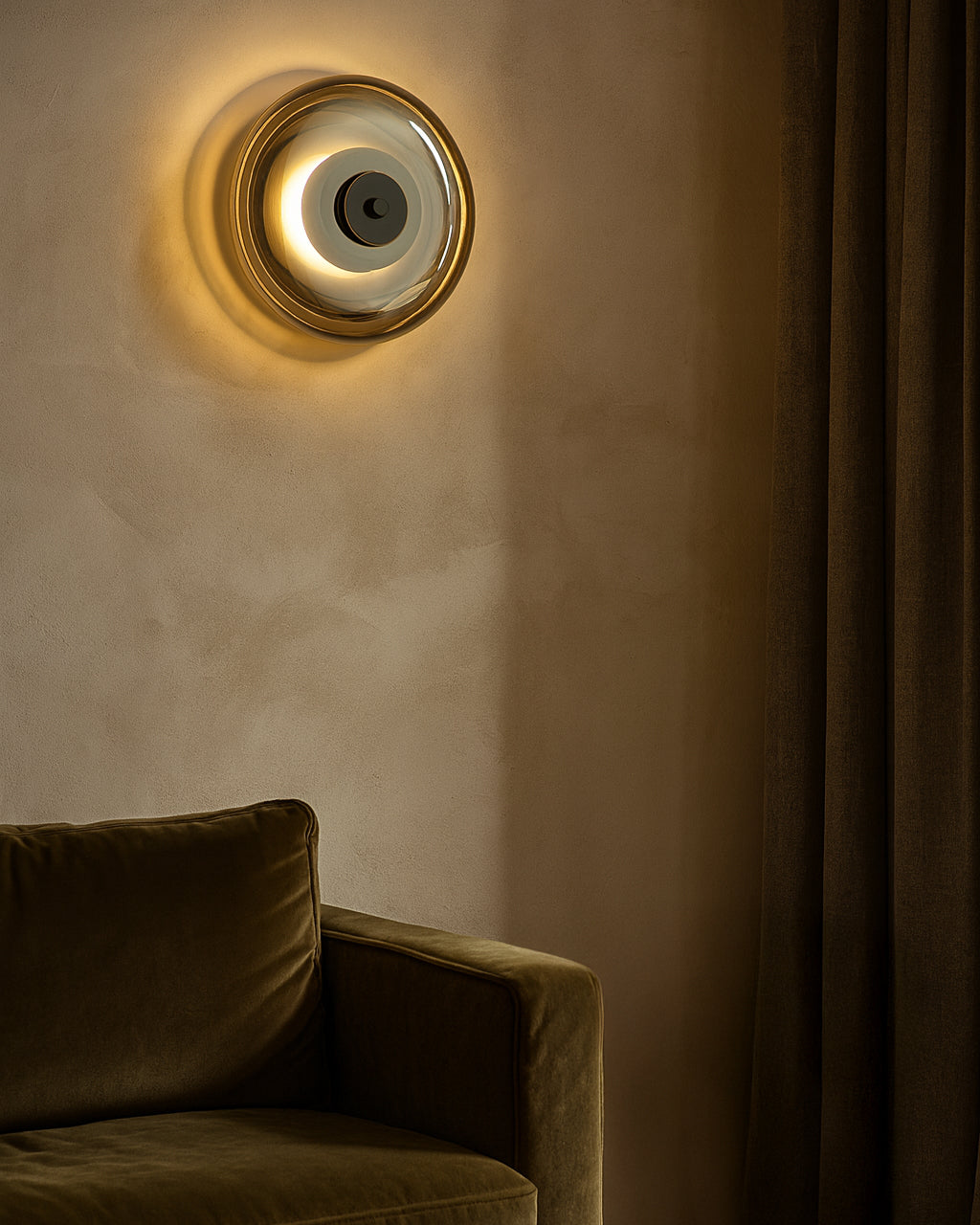 Anthé Circular Dish Glass Wall Light Sconce
