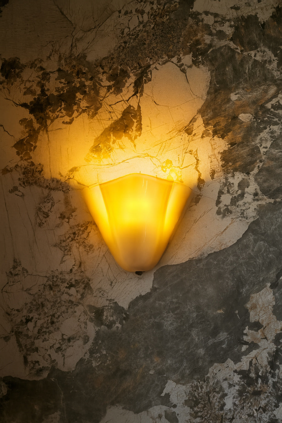 Valentine Glass Shade Classic Wall Light