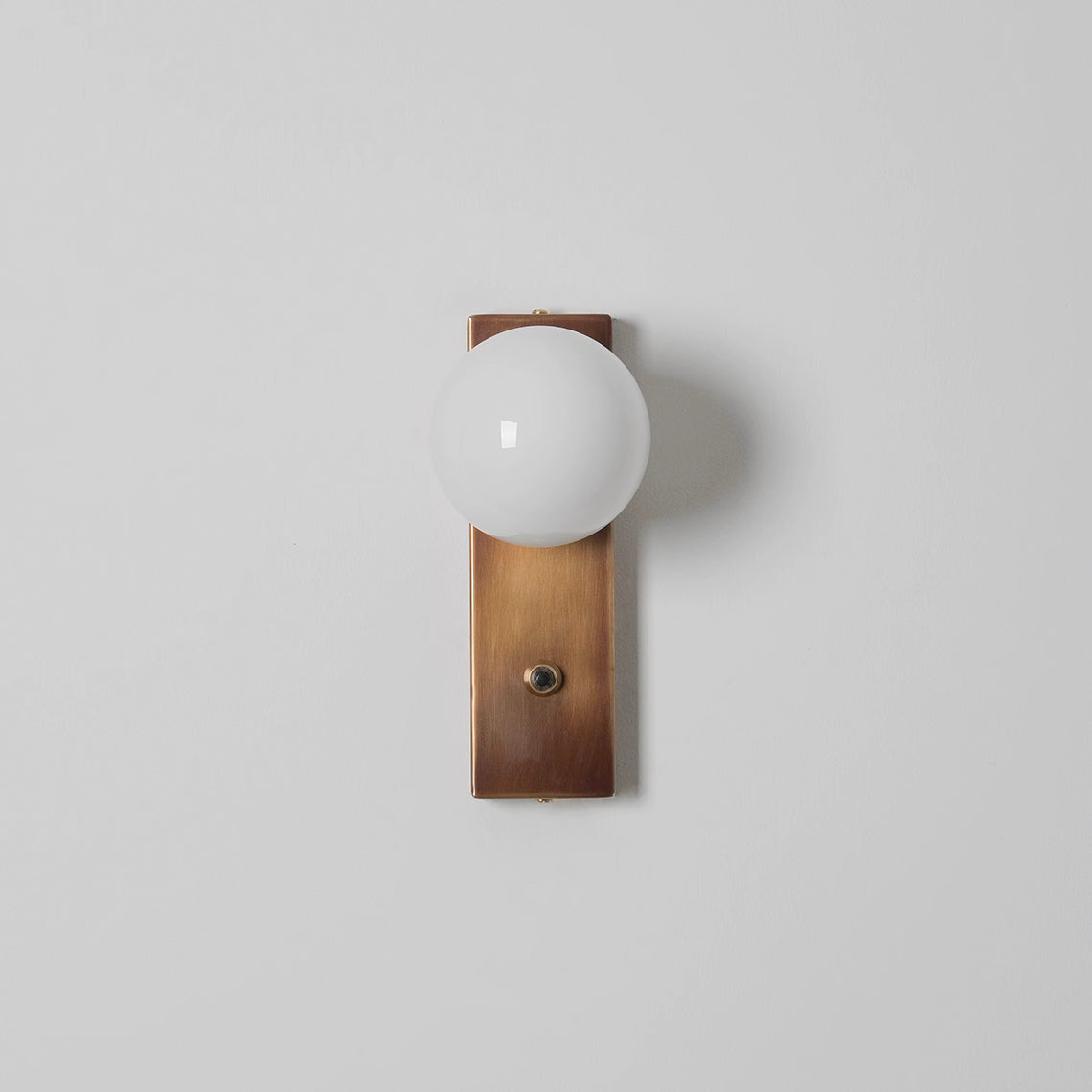 Oswald Bauhaus Minimalist Wall Light