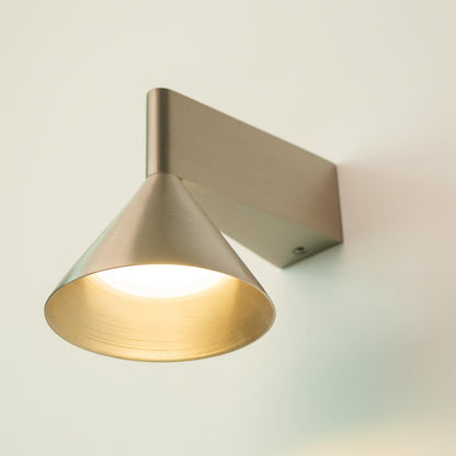Staccato Modern Minimalist Wall Light