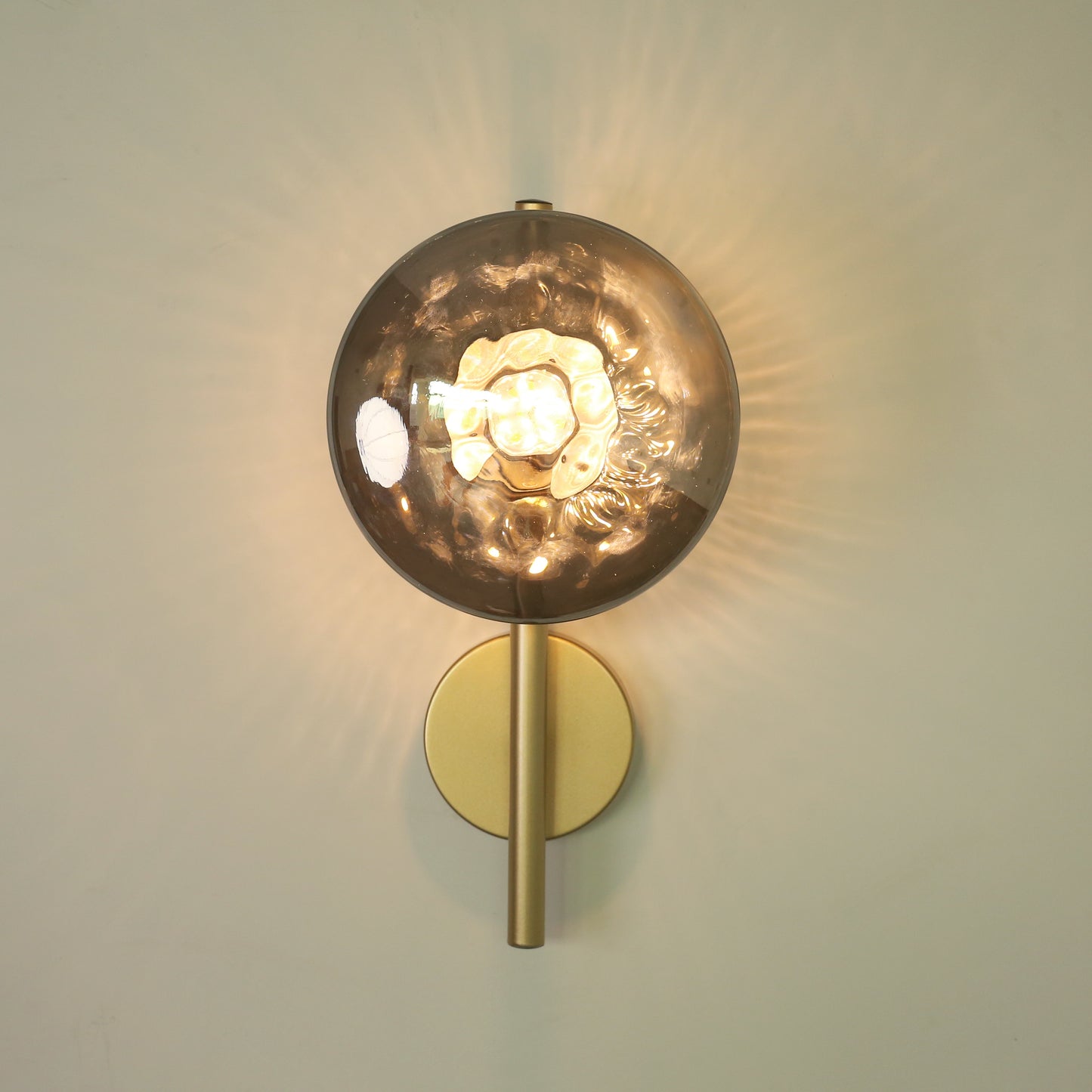 Stratus Brass Modern Wall Light / Wall Sconce