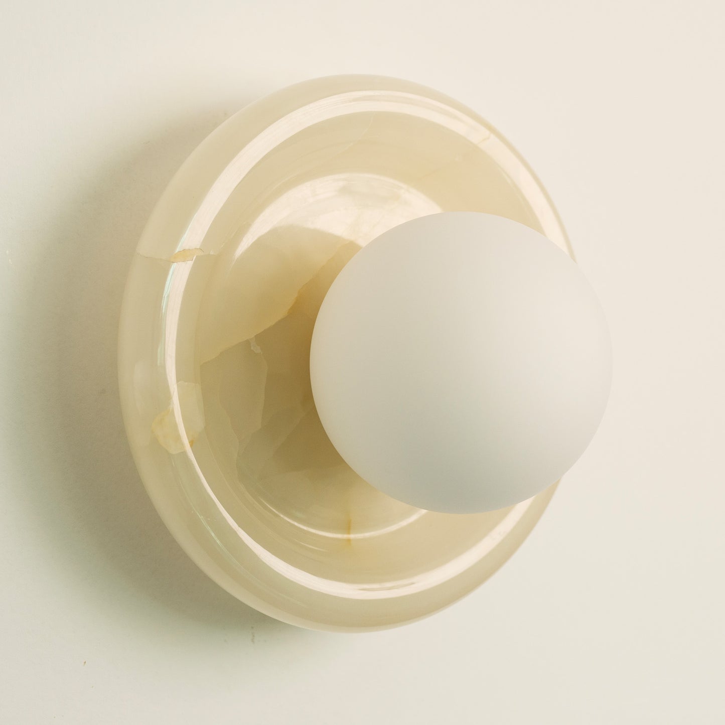 Nara Alabaster cloud stone bubble plate wall Light / sconce