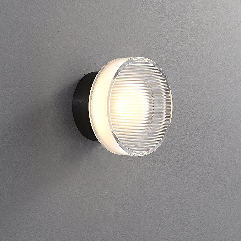 Round sconce outlet