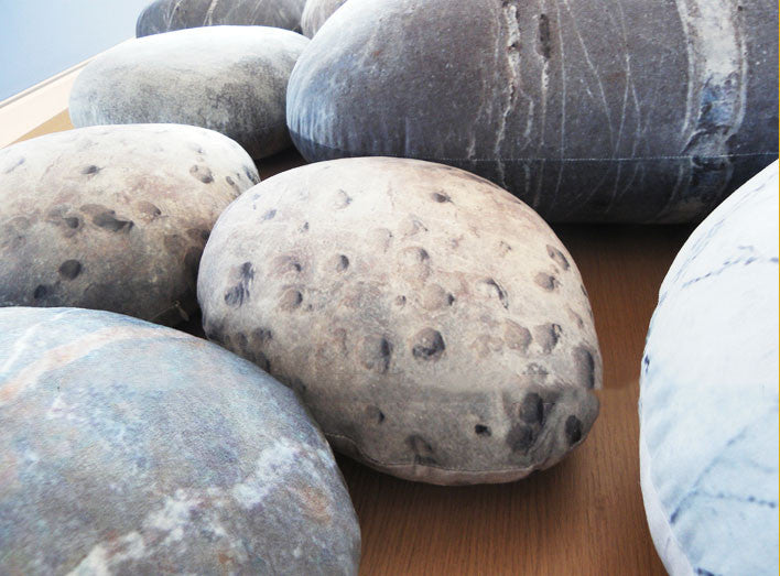 Patterned Pebble Stone Cushion Pillow Cover